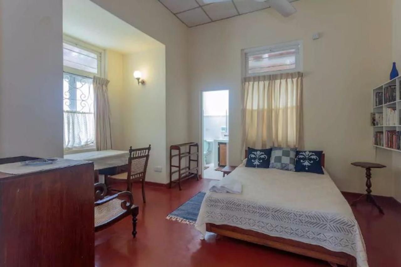 Charming Homestay By The Beach Dehiwala-Mount Lavinia Dış mekan fotoğraf