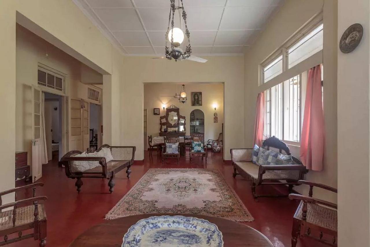 Charming Homestay By The Beach Dehiwala-Mount Lavinia Dış mekan fotoğraf